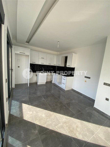 Small 1+1 apartment with fine finishing in a new residence, commissioned in 2022-id-4343-photo-1