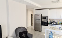 Light spacious apartment with good repair and pleasant bright interior, 900 meters from the sea.-id-4347-photo-2
