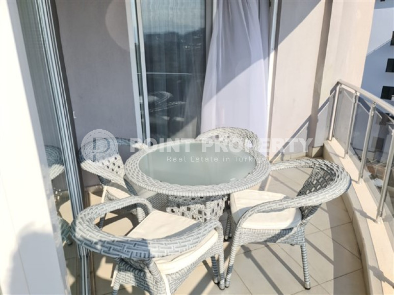 Light spacious apartment with good repair and pleasant bright interior, 900 meters from the sea.-id-4347-photo-6