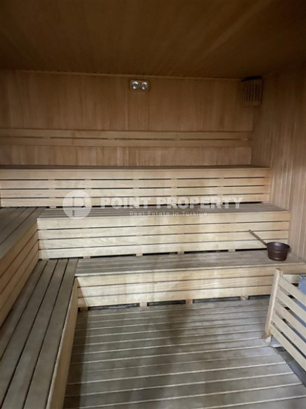 Light spacious apartment with good repair and pleasant bright interior, 900 meters from the sea.-id-4347-photo-15