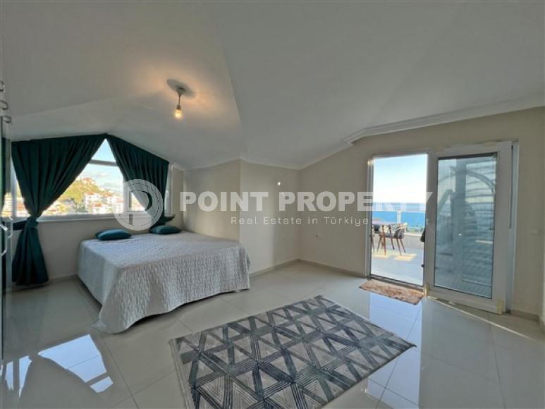 Просторный панорамный дуплекс 3+1 в 500 метрах от пляжа и набережной в самом центре Аланьи.-id-4348-фото-6