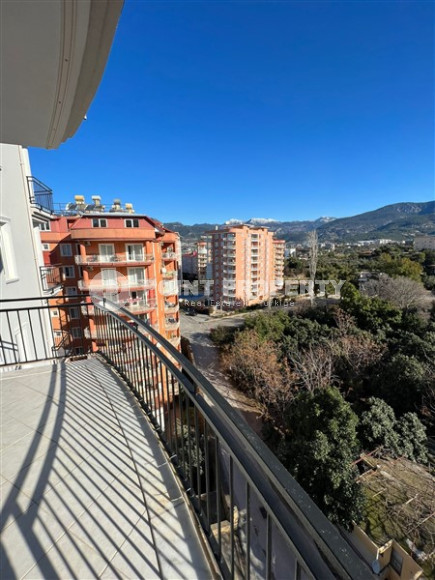 Обустроенные трёхкомнатные апартаменты 115 м2 в 200 метрах от центра района Тосмур-id-4355-фото-10