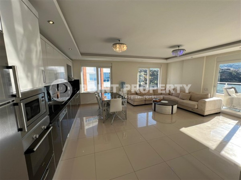 Готовые к проживанию 3+1 апартаменты с двумя балконами на удалении от моря в районе Каргыджак-id-4357-фото-2