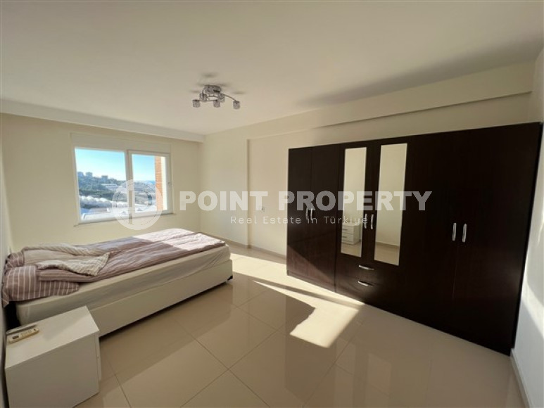 Готовые к проживанию 3+1 апартаменты с двумя балконами на удалении от моря в районе Каргыджак-id-4357-фото-9