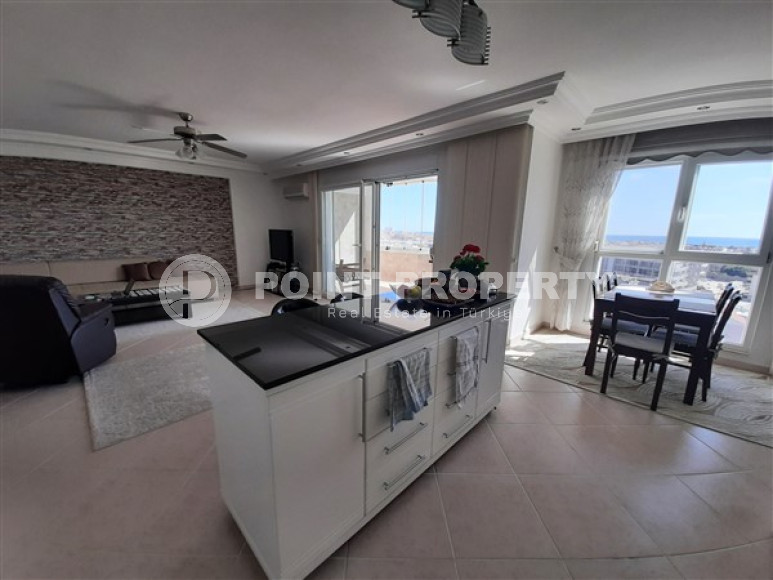 Spacious apartment 135 m2 with two balconies and furniture, 700 meters from the seashore in the Cikcilli area-id-4358-photo-3