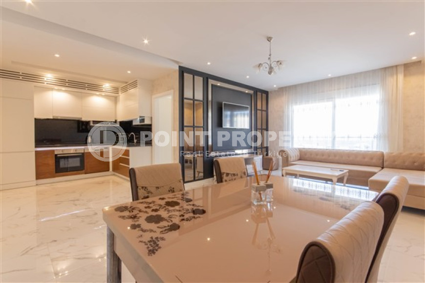 Bright modern 1+1 apartment 500 meters from the sea in the center of Mahmutlar.-id-4360-photo-3