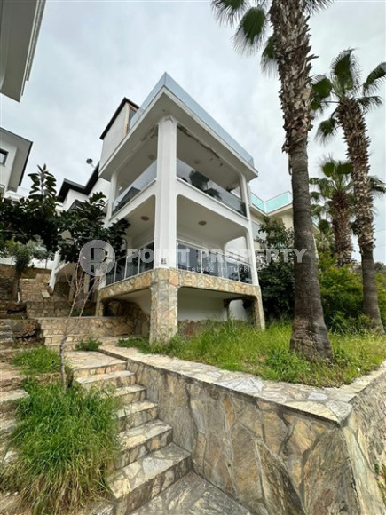 Cozy bright apartment with two bedrooms 500 meters from the sea.-id-4362-photo-14