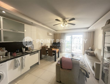 Меблированные апартаменты с двумя спальными комнатами на 4-м этаже в доме с бассейнами и фитнес клубом.-id-4365-фото-2