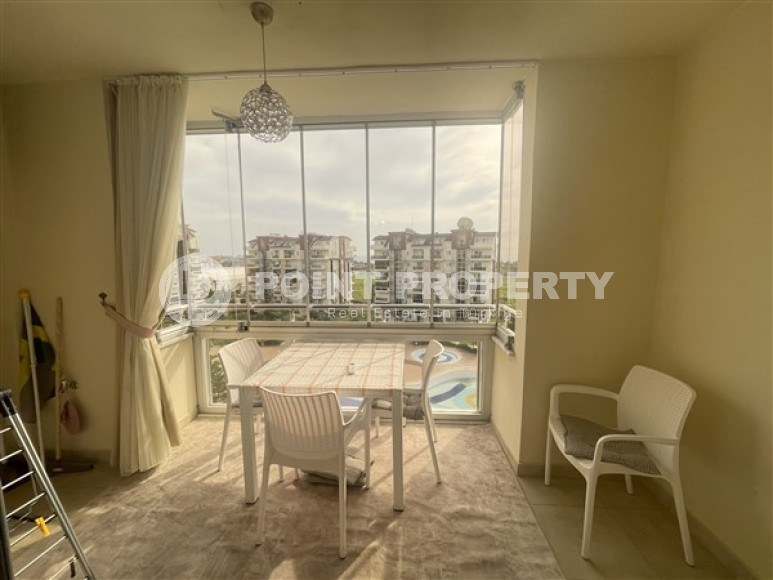 Меблированные апартаменты с двумя спальными комнатами на 4-м этаже в доме с бассейнами и фитнес клубом.-id-4365-фото-6