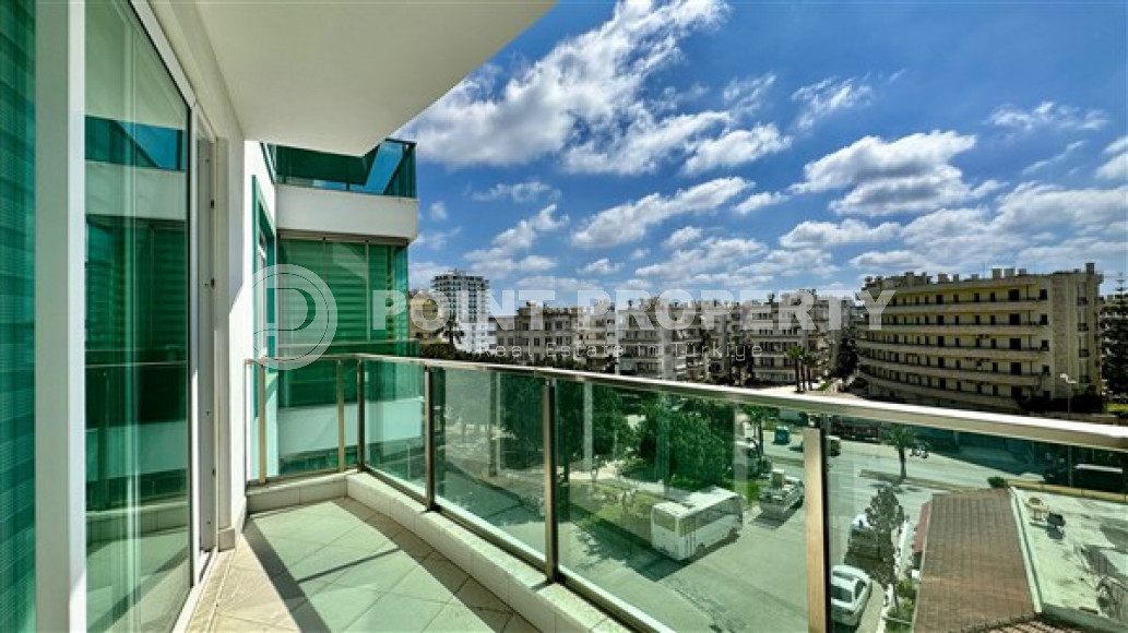 Large one-bedroom apartment, 67m², in an elite complex in Mahmutlar, 200m from the sea-id-2132-photo-10
