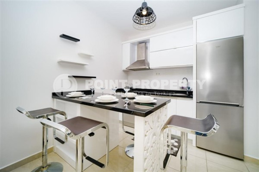 Прекрасные светлые апартаменты на 7-м этаже с панорамным видом на город и горы.-id-4381-фото-4