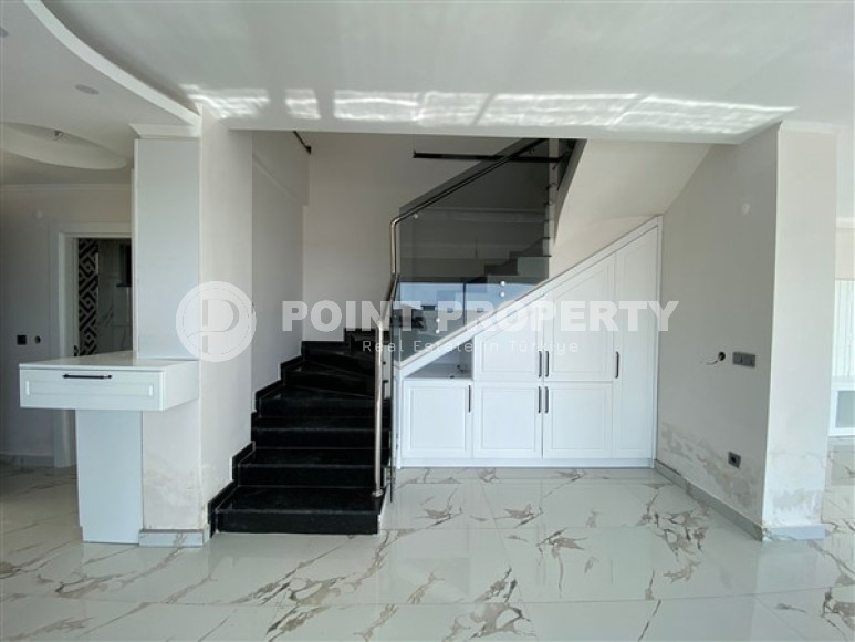 New two-storey 3+1 villa with luxurious panoramic sea views in the elite Bektash area of Alanya.-id-4382-photo-5