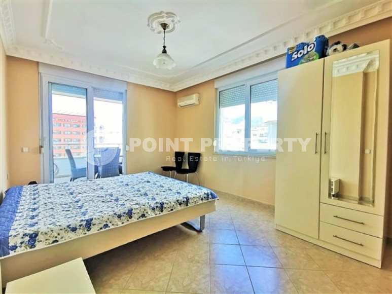 Просторная светлая квартира 2+1 в 50 метрах от моря в центре популярного района Аланьи Оба.-id-4384-фото-4