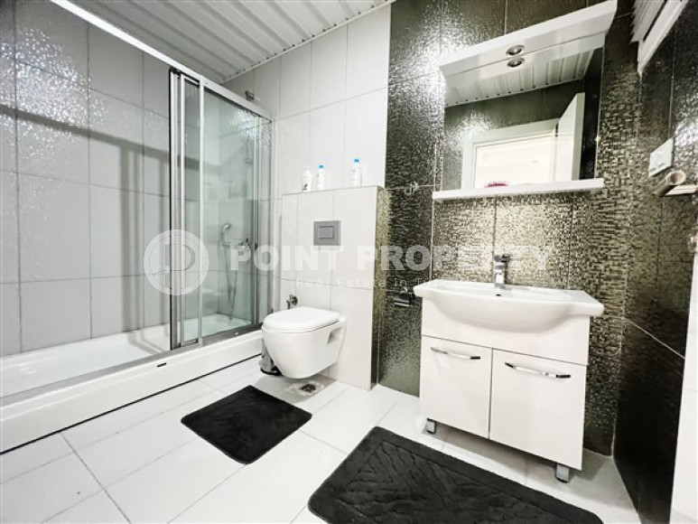 Просторный дуплекс на 5-м этаже с мансардой в 350 метрах от моря в спокойном благоустроенном районе Кестель.-id-4388-фото-9