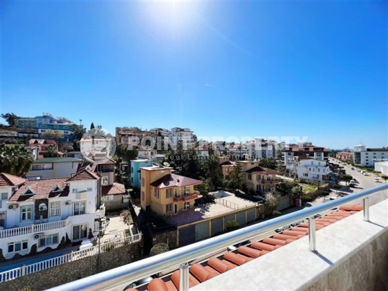 Просторный дуплекс на 5-м этаже с мансардой в 350 метрах от моря в спокойном благоустроенном районе Кестель.-id-4388-фото-15