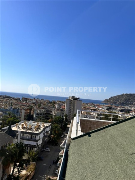 Четырехкомнатный пентхаус с большой жилой площадью 180 м2 в 250 метрах от центра Аланьи-id-4393-фото-15