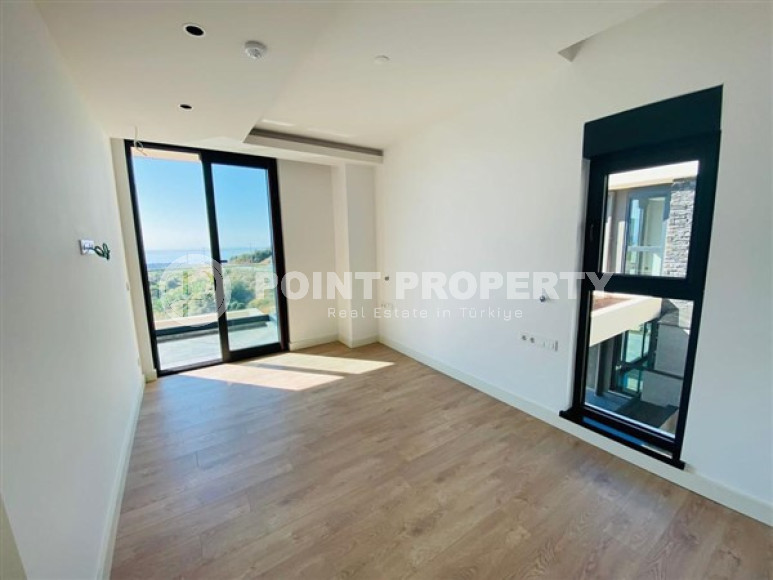 New duplex villa with an area of 250 m2 located in Kargicak area-id-4396-photo-5