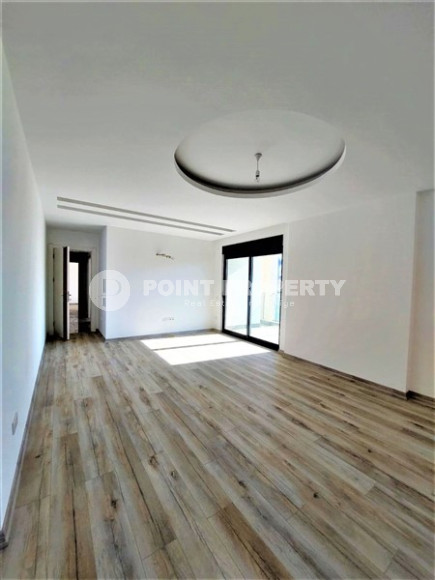 Spacious apartment with a fine finish on the 1st floor in a residence commissioned in 2021.-id-4398-photo-1