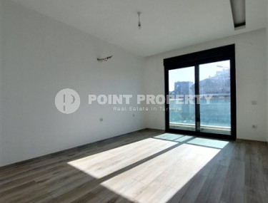 Просторные апартаменты с чистовой отделкой на 1-м этаже в резиденции, введенной в эксплуатацию в 2021 году.-id-4398-фото-4