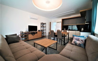 Compact comfortable apartment 2+1 50 meters from the sea in the very center of Alanya.-id-4399-photo-2