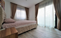 Compact comfortable apartment 2+1 50 meters from the sea in the very center of Alanya.-id-4399-photo-6