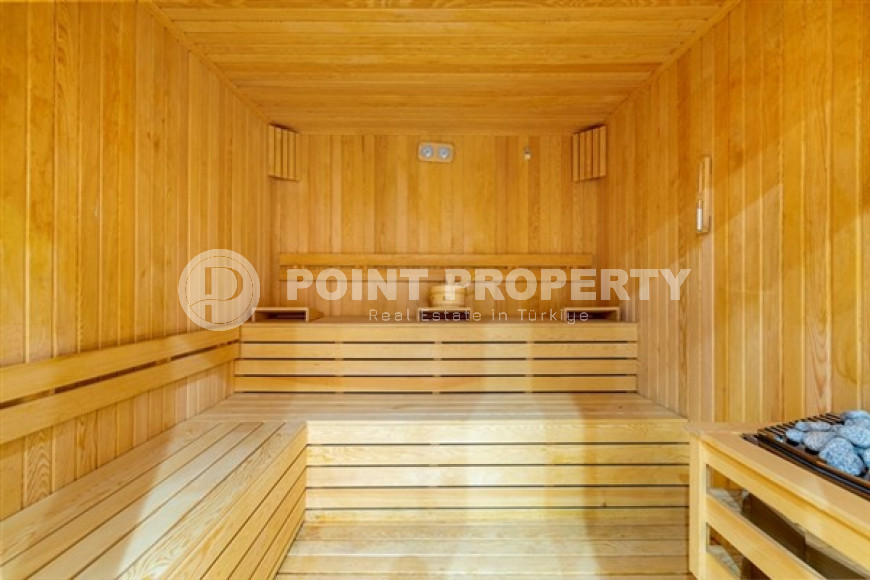 Compact comfortable apartment 2+1 50 meters from the sea in the very center of Alanya.-id-4399-photo-15