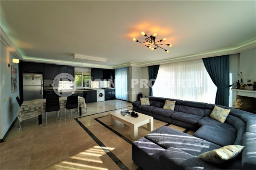 Прекрасная двухэтажная вилла 3+1 в зеленом экологически чистом районе Бекташ.-id-4400-фото-1