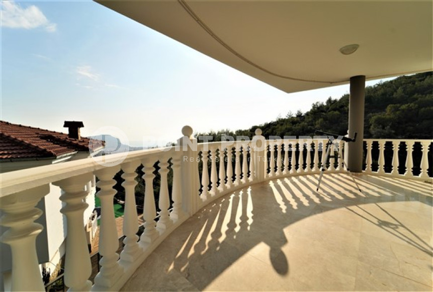 Прекрасная двухэтажная вилла 3+1 в зеленом экологически чистом районе Бекташ.-id-4400-фото-20