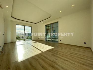 Large new apartment 3+1, with a total area of 172 m2, in a modern residential complex 450 meters from the center of the Oba district.-id-4401-photo-1