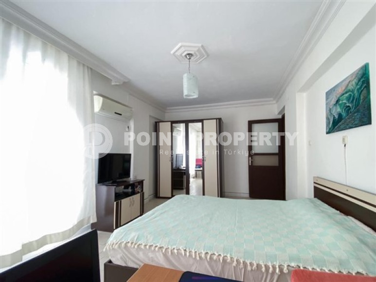 Недорогая трёхкомнатная квартира 140 м2 в самом центре Аланьи-id-4406-фото-5