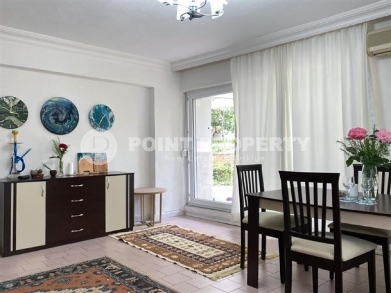 Недорогая трёхкомнатная квартира 140 м2 в самом центре Аланьи-id-4406-фото-9