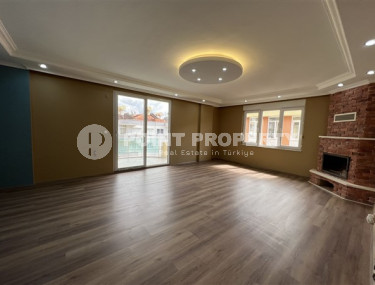 Огромный восьмикомнатый пентхаус с площадью 310 м2 расположенный в центральной части Аланьи-id-4408-фото-3