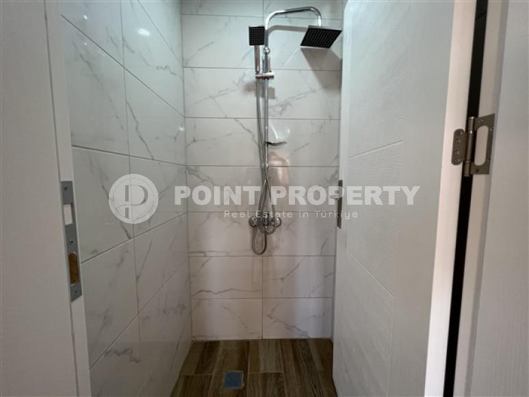 Huge eight-room penthouse with an area of 310 m2 located in the central part of Alanya-id-4408-photo-16