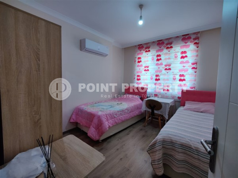 Furnished apartment with an area of 130 m2 and two balconies, Mahmutlar district-id-4411-photo-3