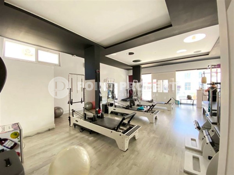 Commercial property with a total area of 170 m2 in Cikcilli area-id-4414-photo-2