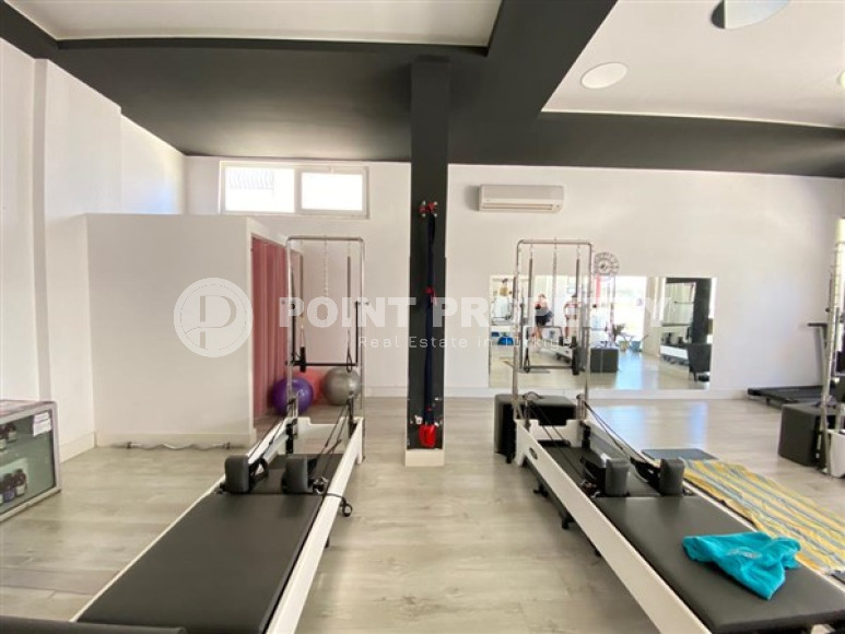 Commercial property with a total area of 170 m2 in Cikcilli area-id-4414-photo-4