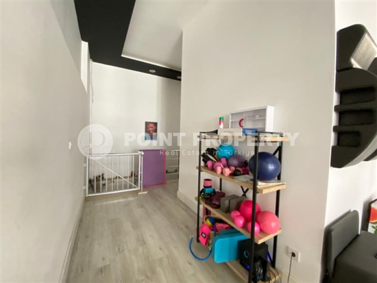 Commercial property with a total area of 170 m2 in Cikcilli area-id-4414-photo-5