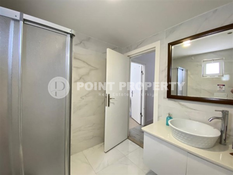 Commercial property with a total area of 170 m2 in Cikcilli area-id-4414-photo-11