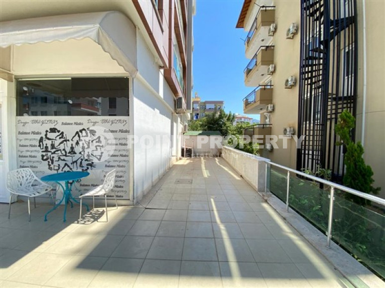 Commercial property with a total area of 170 m2 in Cikcilli area-id-4414-photo-13