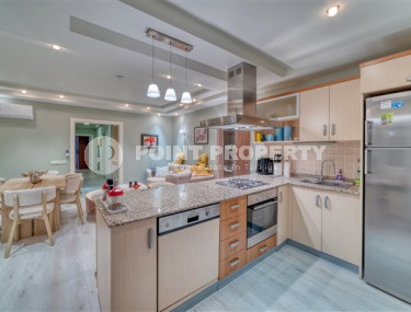 Просторная двухкомнатная квартира с двумя балконами и двумя ванными комнатами на первом этаже-id-4416-фото-4