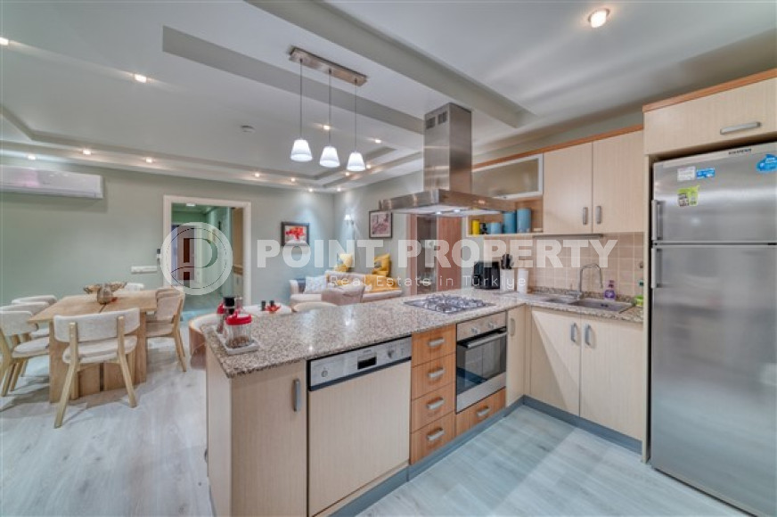 Просторная двухкомнатная квартира с двумя балконами и двумя ванными комнатами на первом этаже-id-4416-фото-4