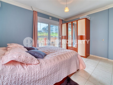 Просторная двухкомнатная квартира с двумя балконами и двумя ванными комнатами на первом этаже-id-4416-фото-5