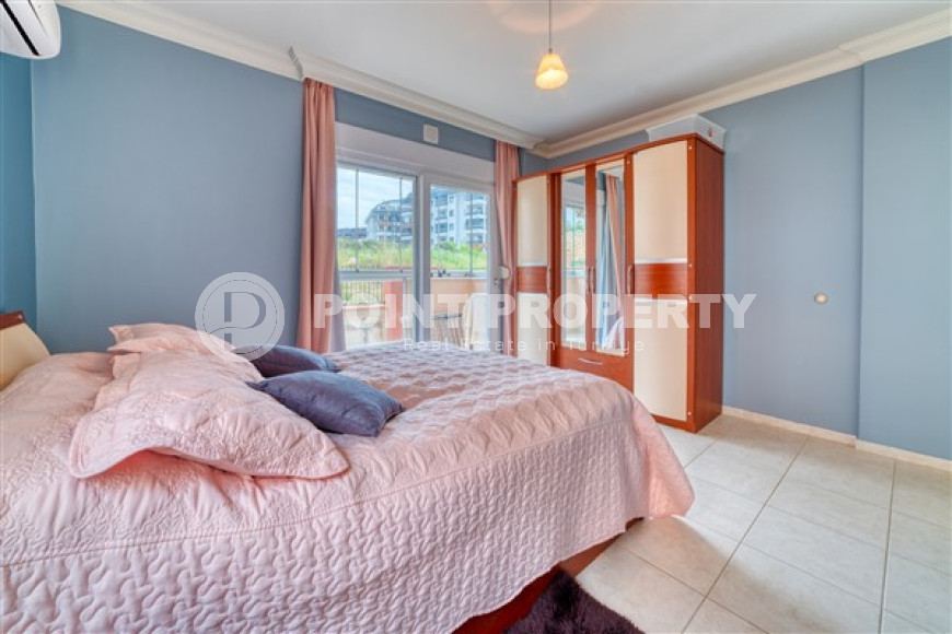 Просторная двухкомнатная квартира с двумя балконами и двумя ванными комнатами на первом этаже-id-4416-фото-5