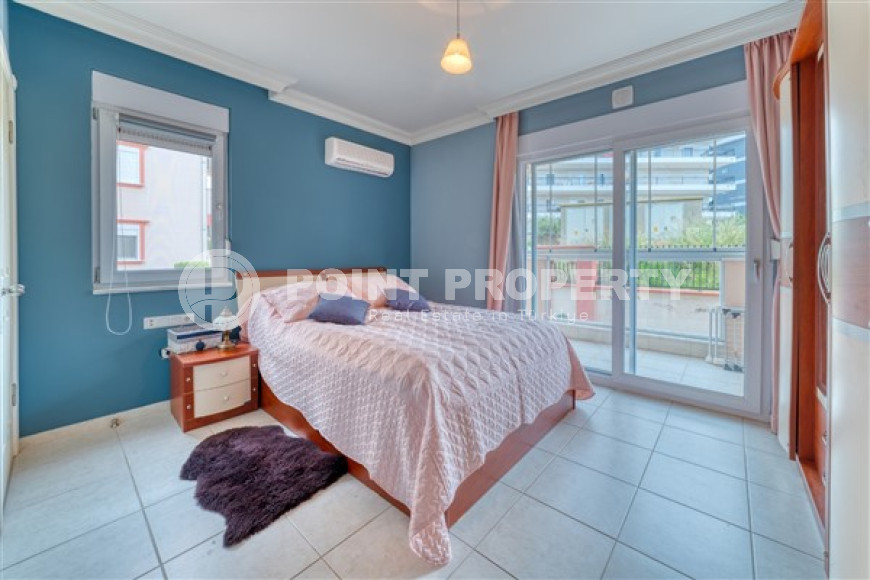 Просторная двухкомнатная квартира с двумя балконами и двумя ванными комнатами на первом этаже-id-4416-фото-6