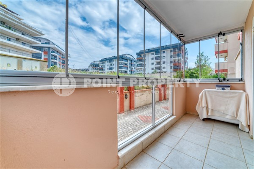 Просторная двухкомнатная квартира с двумя балконами и двумя ванными комнатами на первом этаже-id-4416-фото-15