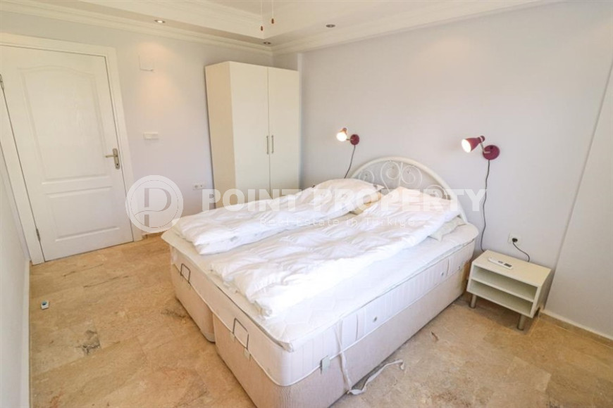 Spacious 3+1 duplex on the 3rd floor with an attic in a quiet, landscaped area of Avsallar.-id-4418-photo-8