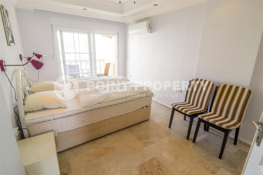 Spacious 3+1 duplex on the 3rd floor with an attic in a quiet, landscaped area of Avsallar.-id-4418-photo-11