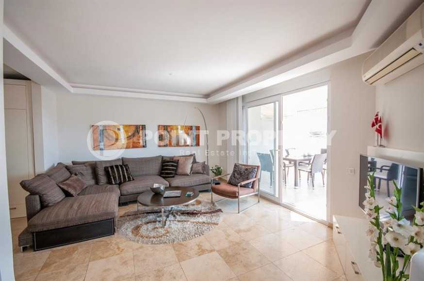 Bright, spacious duplex, with two bedrooms and two living rooms, a kilometer from the sea in the center of Cikcilli.-id-4419-photo-1