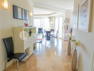 Panoramic duplex on the 4th floor with an attic, a kilometer from the beach and the promenade.-id-4420-photo-3