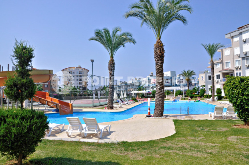 Panoramic duplex on the 4th floor with an attic, a kilometer from the beach and the promenade.-id-4420-photo-17